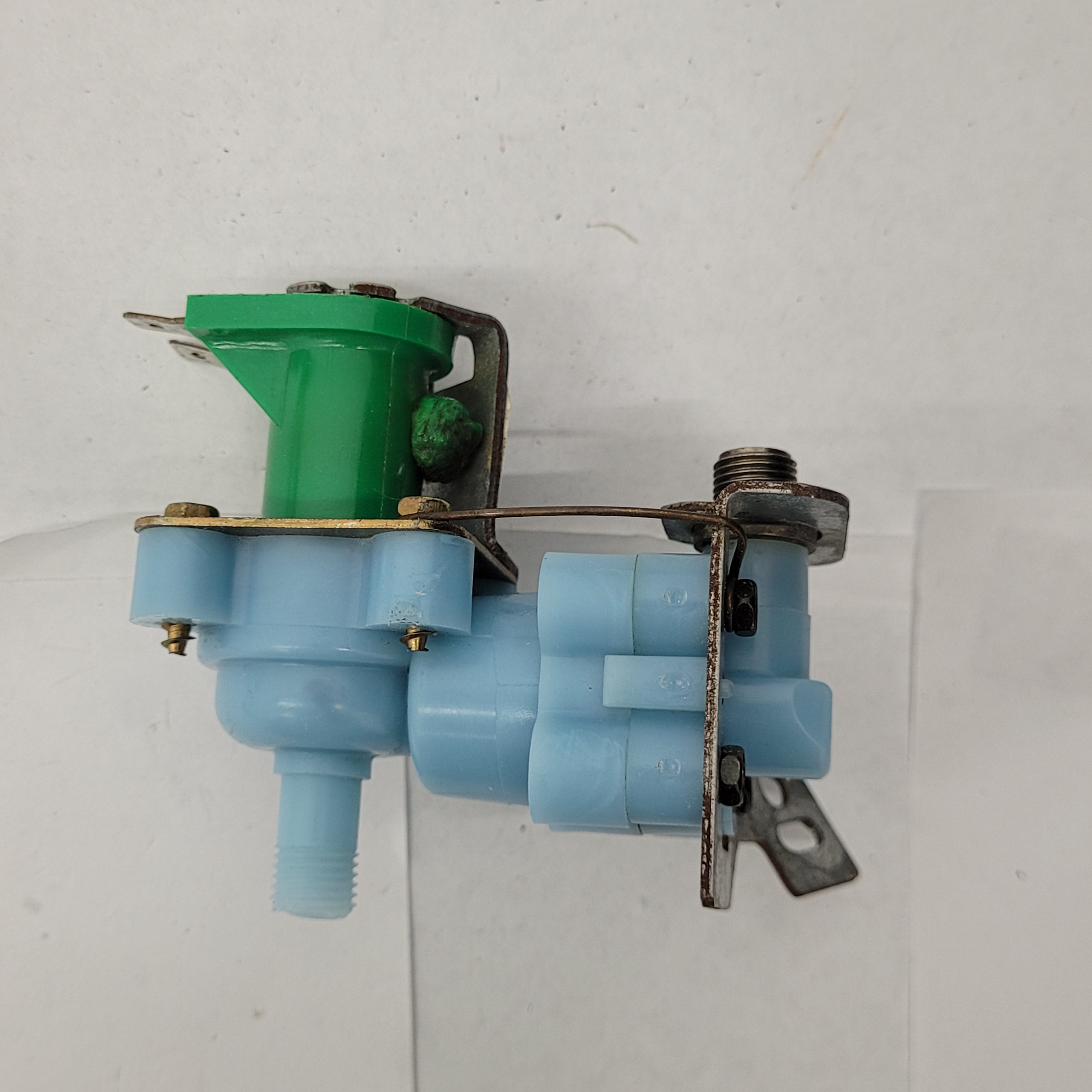 Whirlpool Refrigerator Ice Maker water inlet valve W10801996 240380301 Whirlpool Refrigerator Ice Maker water inlet valve W10801996 240380301